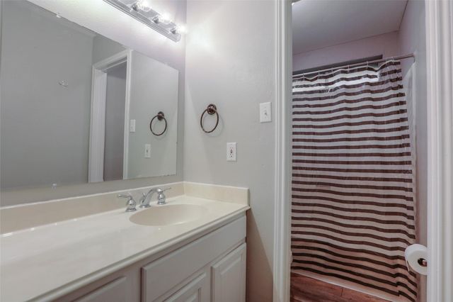 31 Maywind Court, The Woodlands, TX 77381
