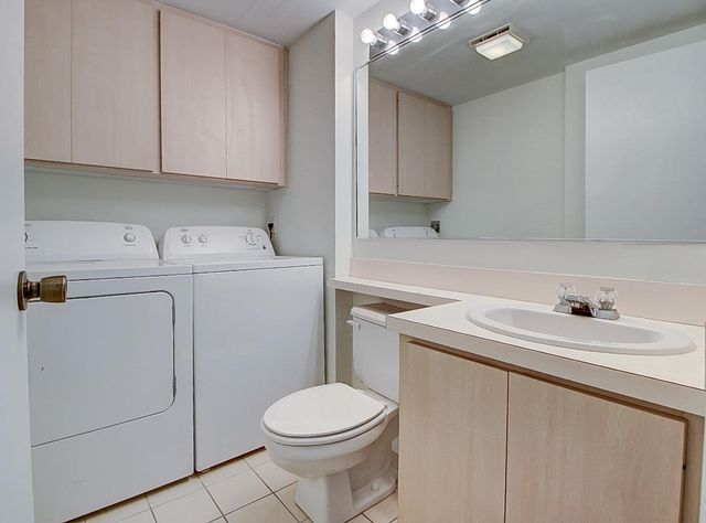 44 Essex Court B, Royal Palm Beach, FL 33411