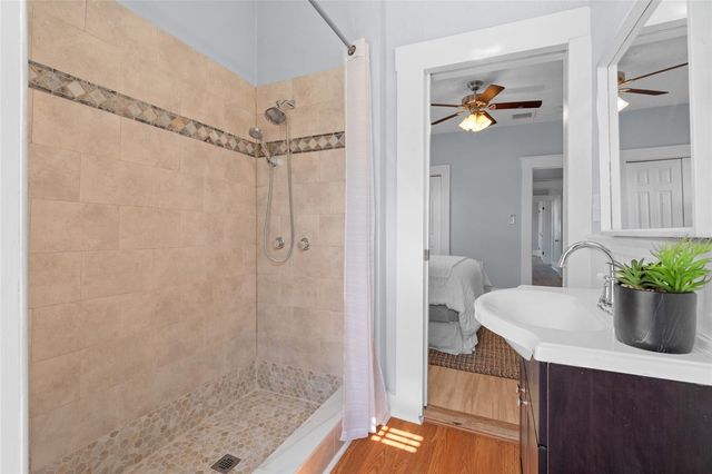 2705 W CORDELIA STREET, Tampa, FL 33607