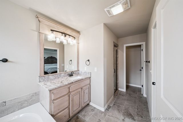 14241 N 68th Avenue E, Collinsville, OK 74021