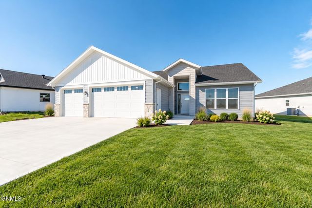 5906 Theodore Lane, Bismarck, ND 58503 property photo