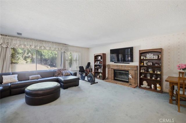 7278 Elmsbury Lane, West Hills, CA 91307