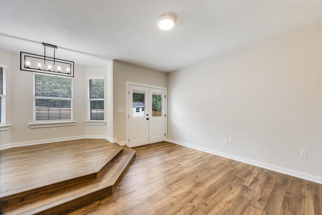 3005 Lillie Street, Crestview, FL 32539