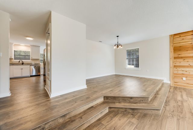 3005 Lillie Street, Crestview, FL 32539