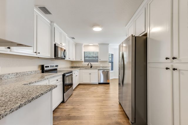 3005 Lillie Street, Crestview, FL 32539