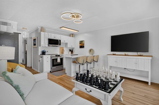 1300 Ocean Boulevard 128, Isle Of Palms, SC 29451