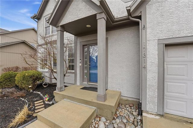 17314 W 161 Street, Olathe, KS 66062