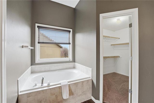 17314 W 161 Street, Olathe, KS 66062