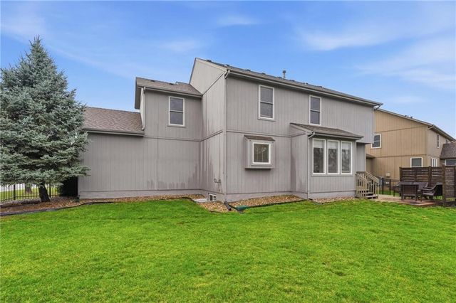 17314 W 161 Street, Olathe, KS 66062