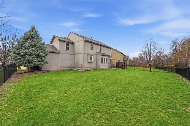 17314 W 161 Street, Olathe, KS 66062