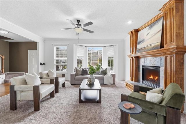 17314 W 161 Street, Olathe, KS 66062