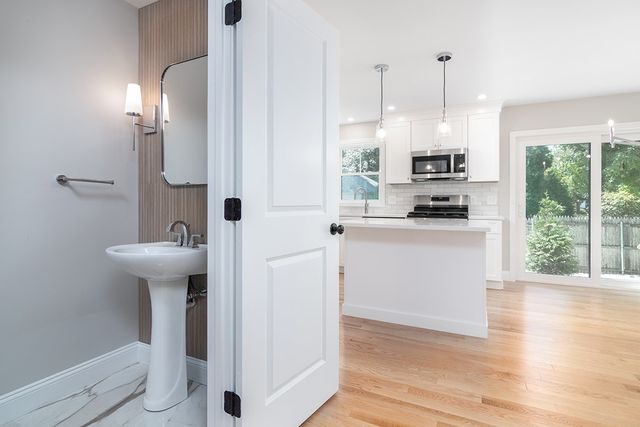81 Cadora Avenue, Warwick, RI 02886