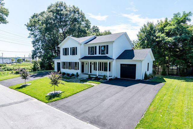 81 Cadora Avenue, Warwick, RI 02886