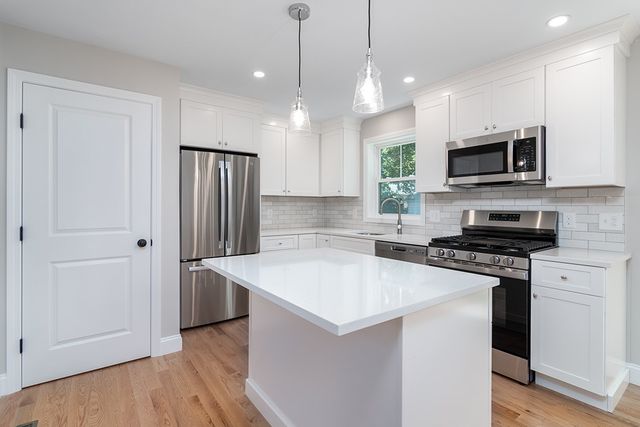81 Cadora Avenue, Warwick, RI 02886