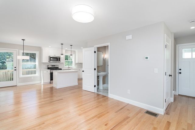 81 Cadora Avenue, Warwick, RI 02886