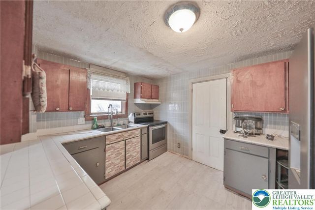 1291 Seidersville Road, Lower Saucon Twp, PA 18015