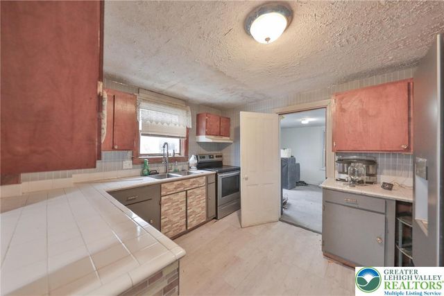 1291 Seidersville Road, Lower Saucon Twp, PA 18015