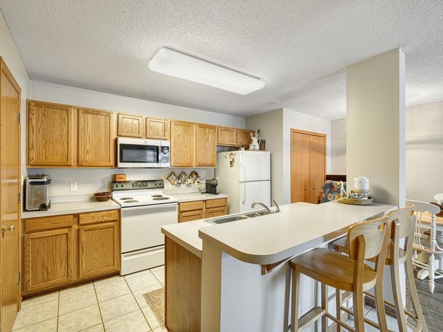 15724 Flackwood Trail, Apple Valley, MN 55124