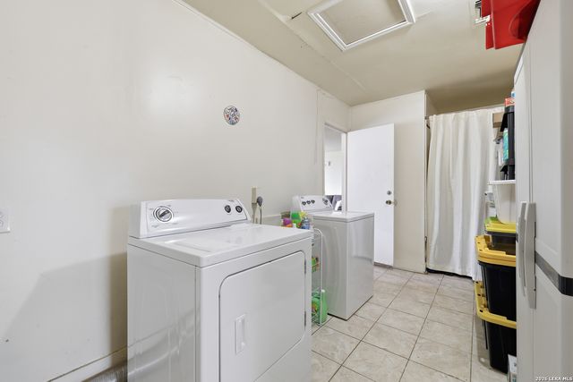 8326 Glen Breeze, San Antonio, TX 78239