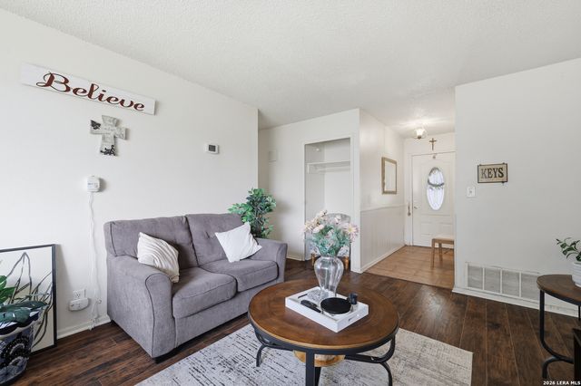 8326 Glen Breeze, San Antonio, TX 78239
