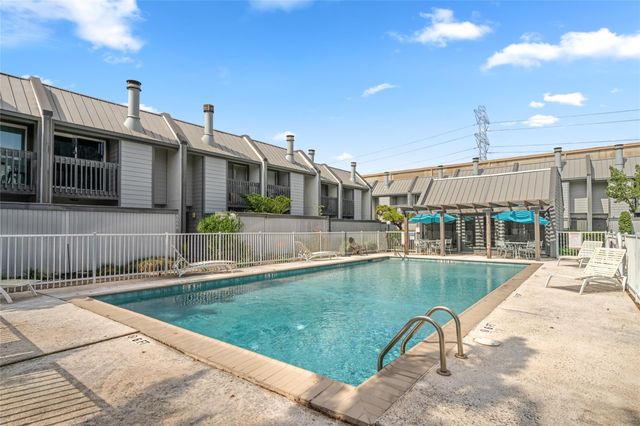 5000 Glenmont Drive, Houston, TX 77081
