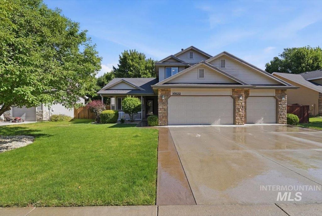 10122 W Aguila Court, Star, ID 83669