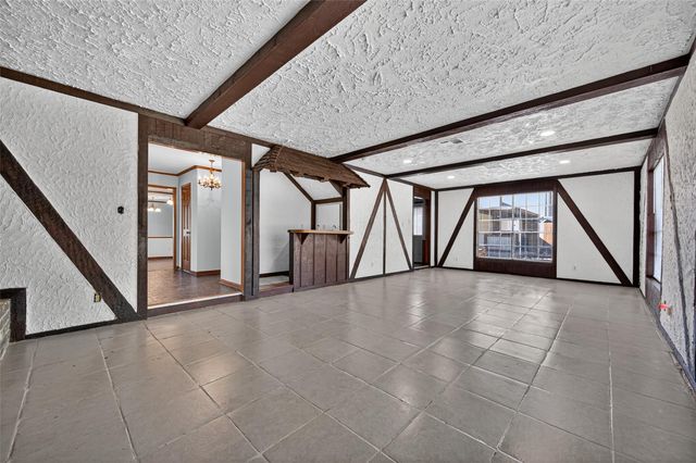 5414 Spanish Oak Drive, Houston, TX 77066