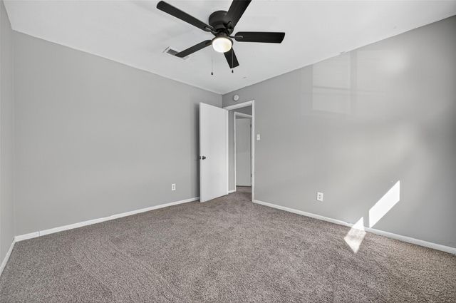 5414 Spanish Oak Drive, Houston, TX 77066