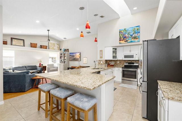 15315 CARROLLTON LANE, Tampa, FL 33624