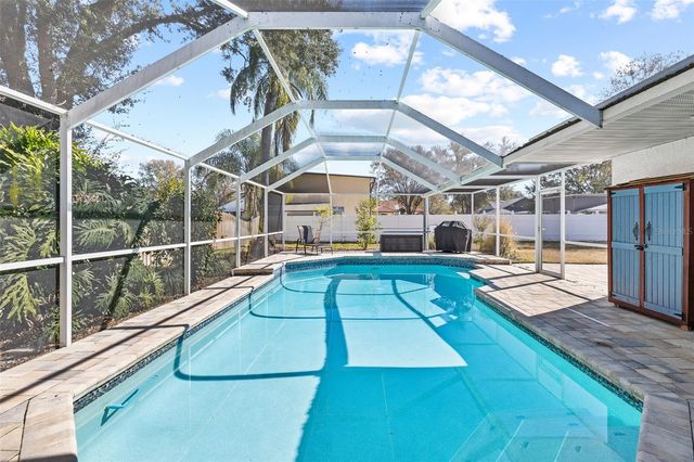 15315 CARROLLTON LANE, Tampa, FL 33624