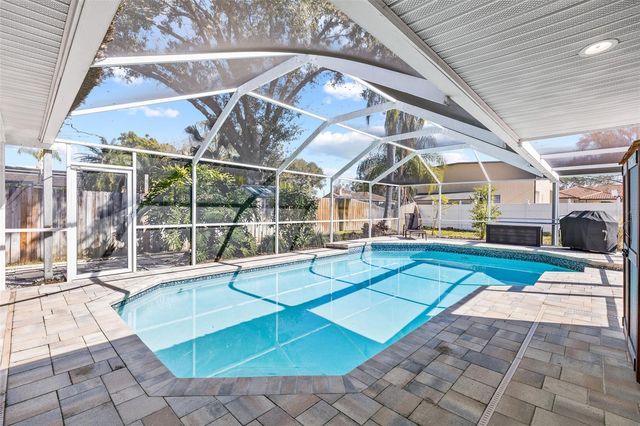 15315 CARROLLTON LANE, Tampa, FL 33624