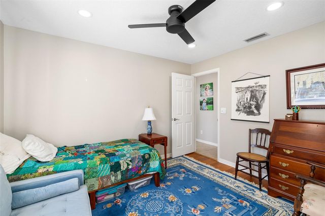 15315 CARROLLTON LANE, Tampa, FL 33624