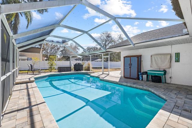 15315 CARROLLTON LANE, Tampa, FL 33624