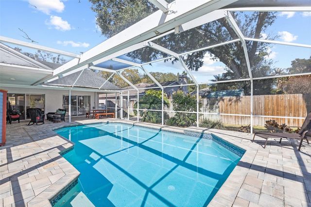 15315 CARROLLTON LANE, Tampa, FL 33624