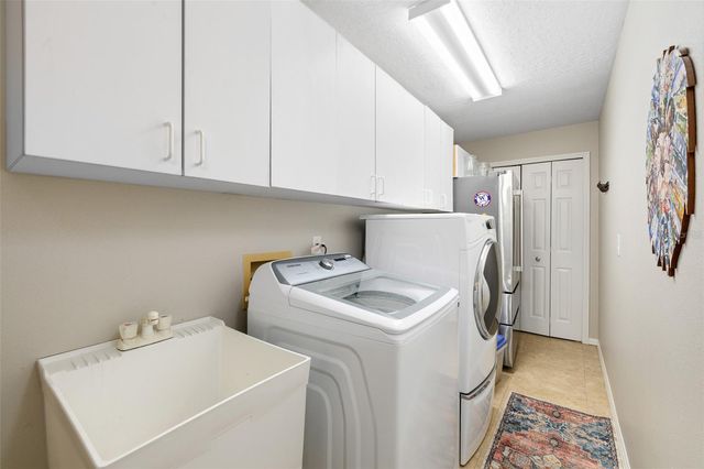 15315 CARROLLTON LANE, Tampa, FL 33624