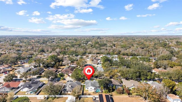 15315 CARROLLTON LANE, Tampa, FL 33624