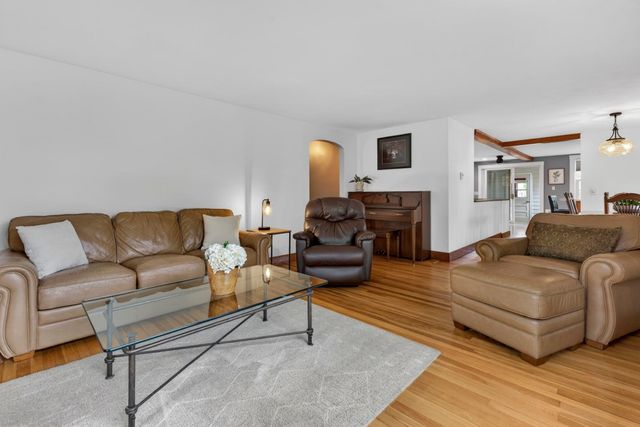 12 Burnett Street, Nashua, NH 03060