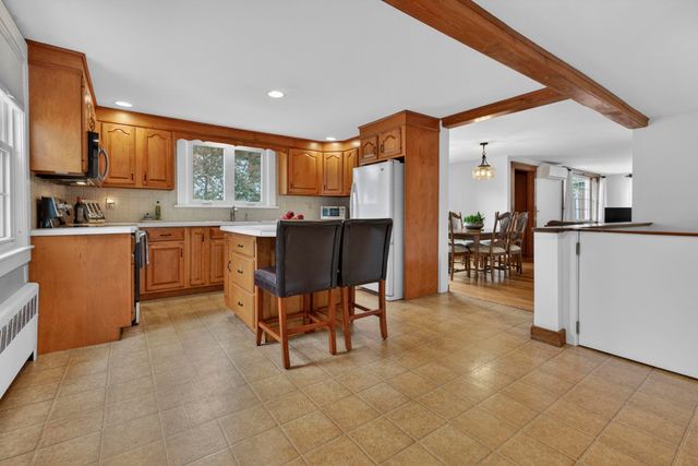 12 Burnett Street, Nashua, NH 03060