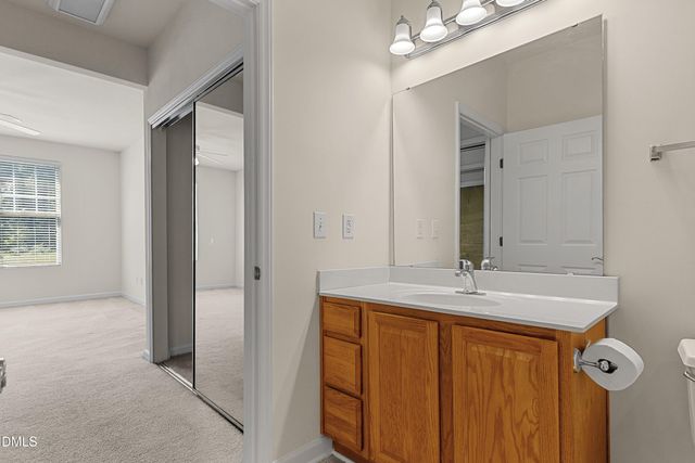 427 Eyam Hall Lane, Apex, NC 27502