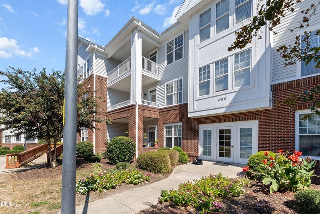 427 Eyam Hall Lane, Apex, NC 27502