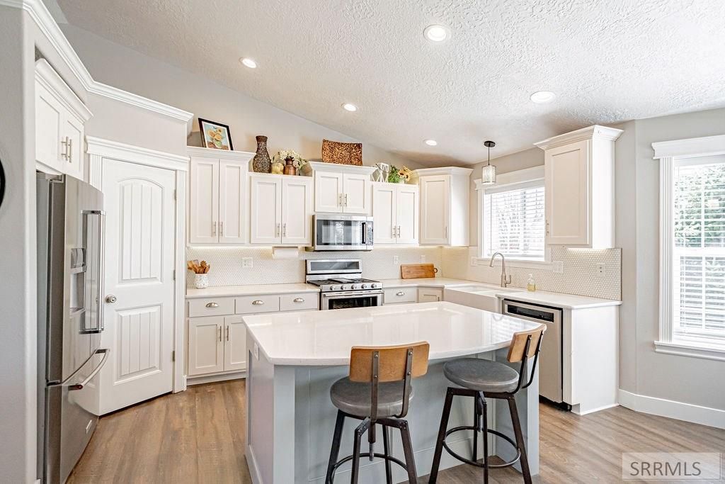 Image 12 of property listing at 4547 Timberline Road, Rexburg, ID 83440