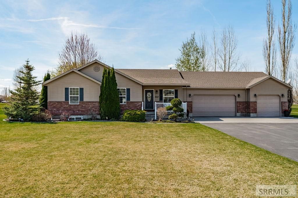 Image 2 of property listing at 4547 Timberline Road, Rexburg, ID 83440