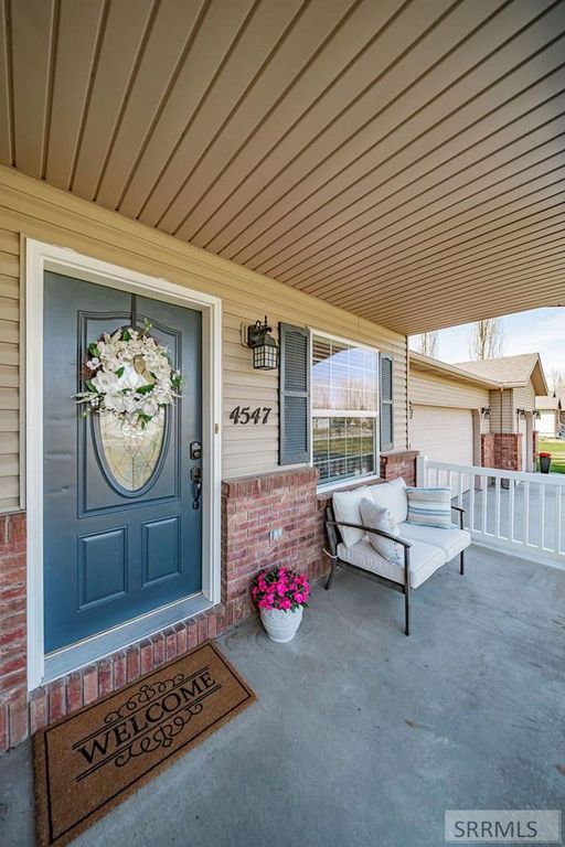 Image 4 of property listing at 4547 Timberline Road, Rexburg, ID 83440