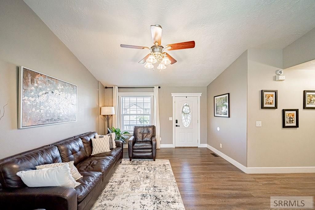 Image 7 of property listing at 4547 Timberline Road, Rexburg, ID 83440