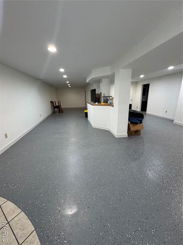 8 Hickory Knoll Crt, Union, MO 63084