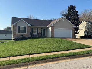 8 Hickory Knoll Crt, Union, MO 63084