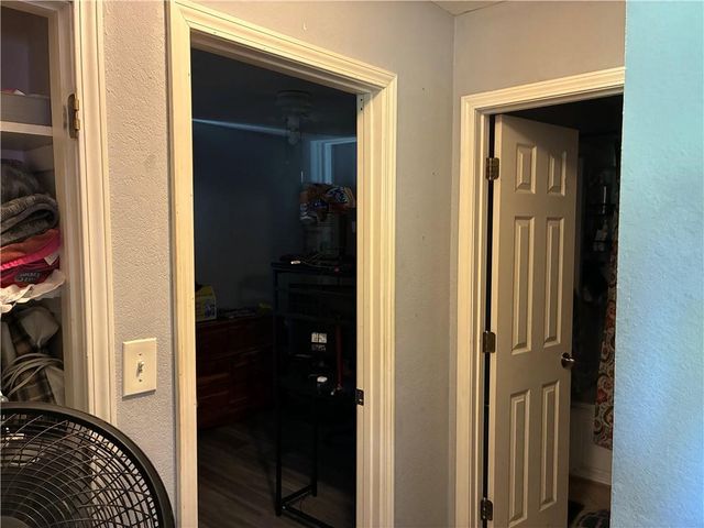 616 N Westwood Court, Independence, MO 64050