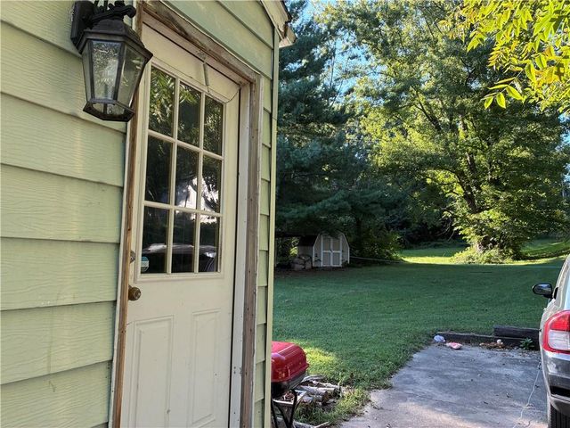 616 N Westwood Court, Independence, MO 64050