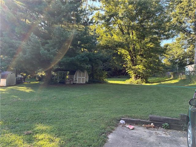 616 N Westwood Court, Independence, MO 64050