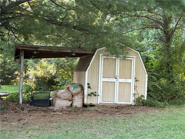 616 N Westwood Court, Independence, MO 64050
